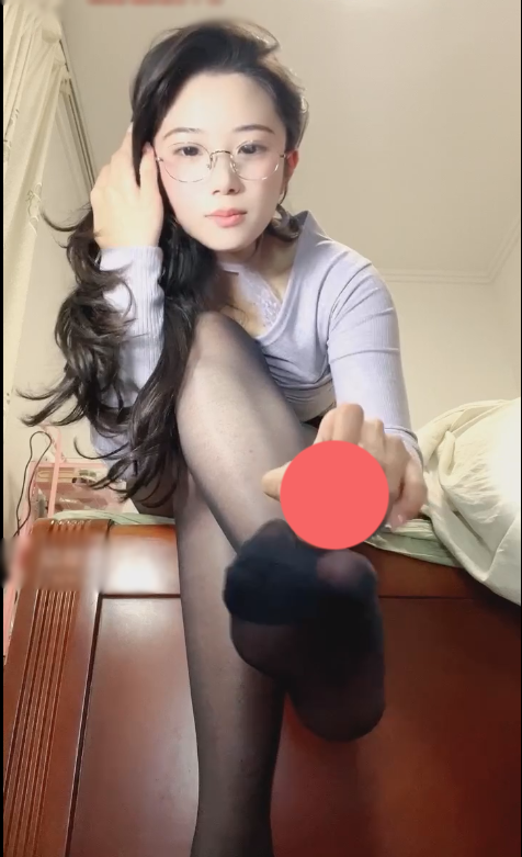 玩物直播布丁s-251208 贱狗滚进来撸狗几把【2V】【835MB百度云】