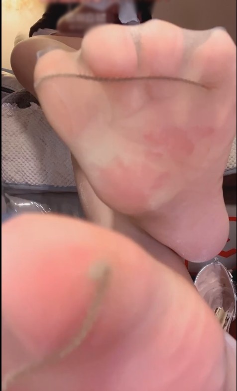 玩物直播清酒女主-251209 自卑敏感脆弱早泄4次【1V】【533MB百度云】