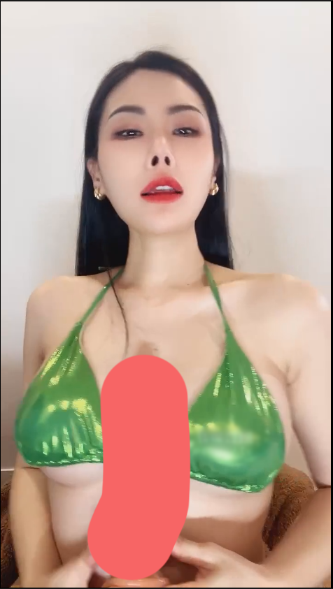 玩物直播松紫大大-251211 爆乳夹鸡榨精【1V】【947MB百度云】