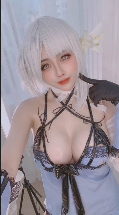 Byoru - 凯妮 【44P 10V 640MB】