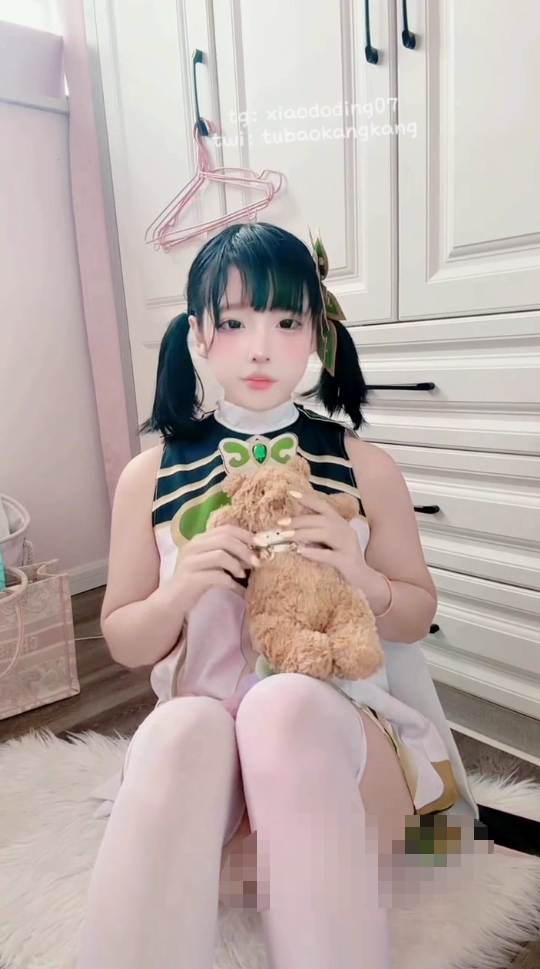 兔宝大人 Cos纳西妲 自慰+来和妲己玩耍吧 【2v 515mb】