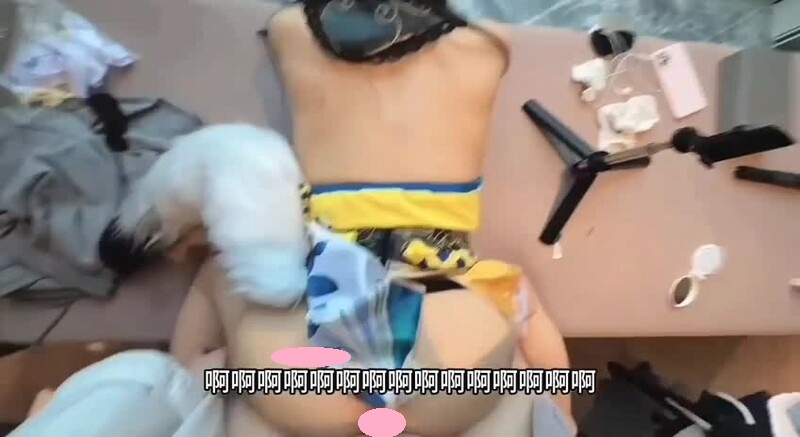 外围绿茶婊【小小t】真实约会日记，COS胡桃约会成都粉丝