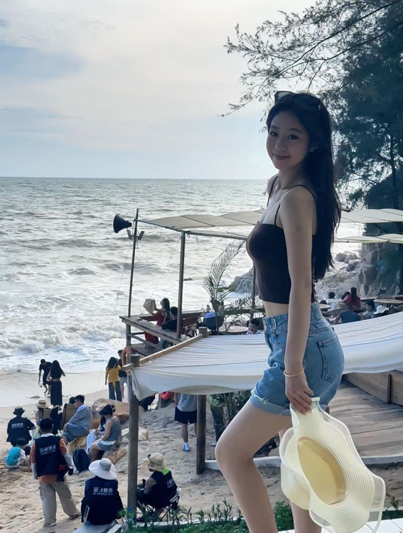 十位高颜值极品女神原档泄密流出 【228P 81V】【1.43g】