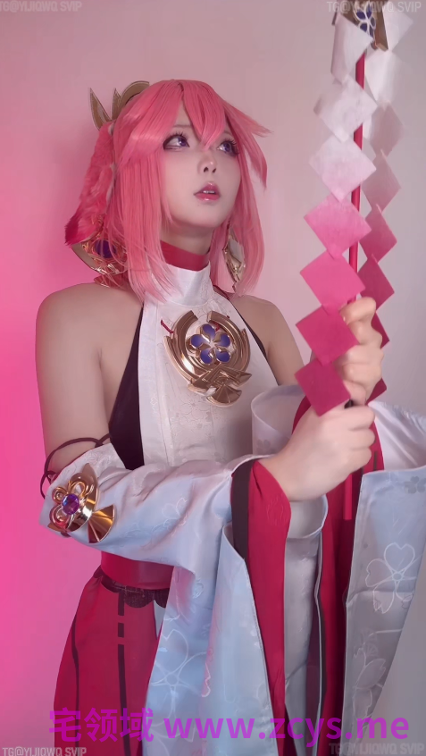 卡哇伊高颜值反差美少女【chuchu_n】单独解锁，八重神子Cosplay脸鲍同框紫薇