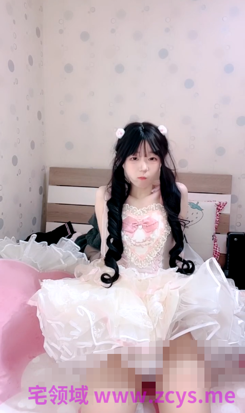 颜值嫩妹【邪恶双马尾】洛丽塔小蛋糕和闺蜜【5v】