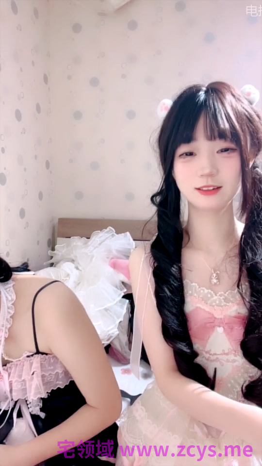 颜值嫩妹【邪恶双马尾】洛丽塔小蛋糕和闺蜜【5v】