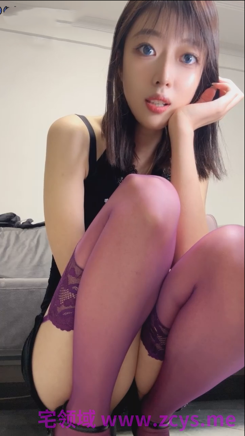 玩物直播酒鸽sama-251220 锁奴的日常油亮紫丝凉高【1V】【340MB百度云】