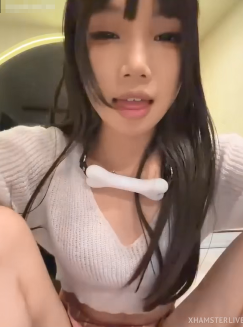 【yiyi】清纯美少女小母狗