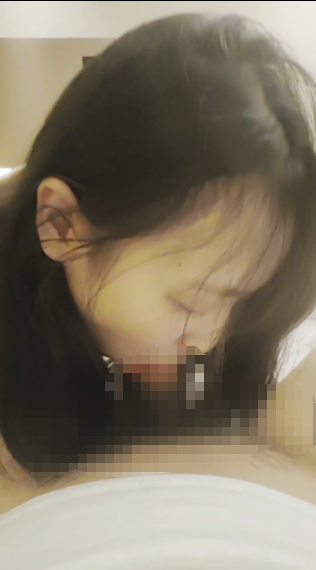 大一学妹汉服口交啪啪