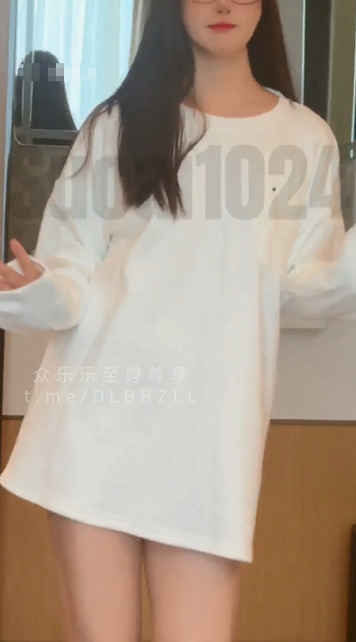 推特上海极品少妇，【索爱suoai1024】献祭人妻