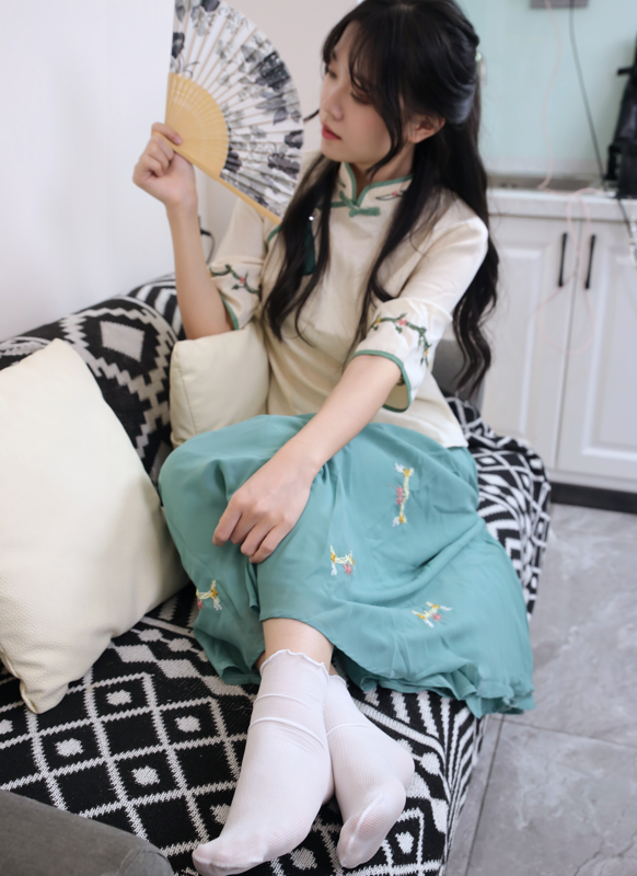 绮梦摄影 yuuu 白青汉服白袜布鞋 【160P1V4.8G】