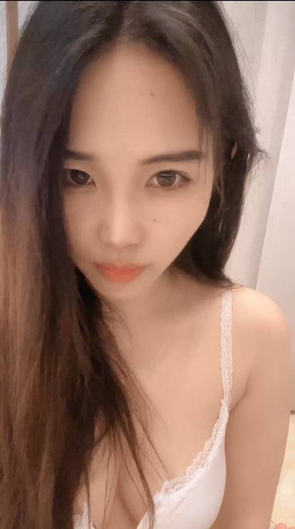 颜值嫩妹【甜奶昔】极品学生妹，36D奶，真的好软