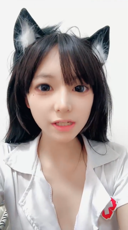 【哇塞06妹妹】超甜萝莉 动人裸舞