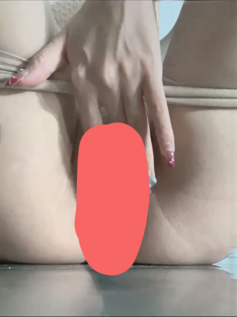 【新】鱼神-首次大尺度 特写紫薇 超嫩【3V】【224MBpikpak云盘】