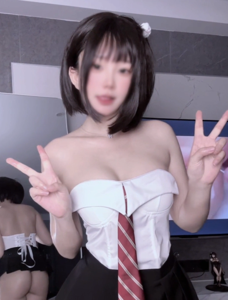顶级裸舞嫩妹-小仙云-4月vip裸舞福利 2(10V,955M)