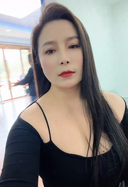 抖音人力资源轻熟女-万泽人力-高价粉丝自慰福利（2P,4V,193M)