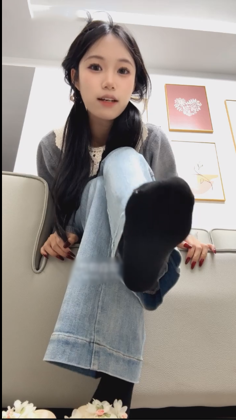 玩物直播醒醒s-251212 嘬嘬嘬船袜榨精【1V】【414MB百度云】