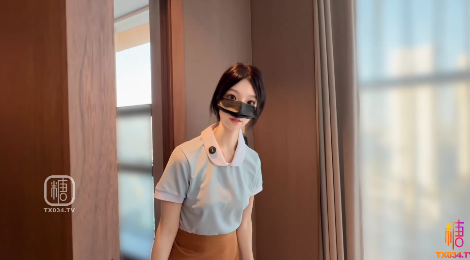 潘潘pan 好利来陪吃员蜜穴的妥协 长肉棒狠插蜜穴 【1V 1.25GB】