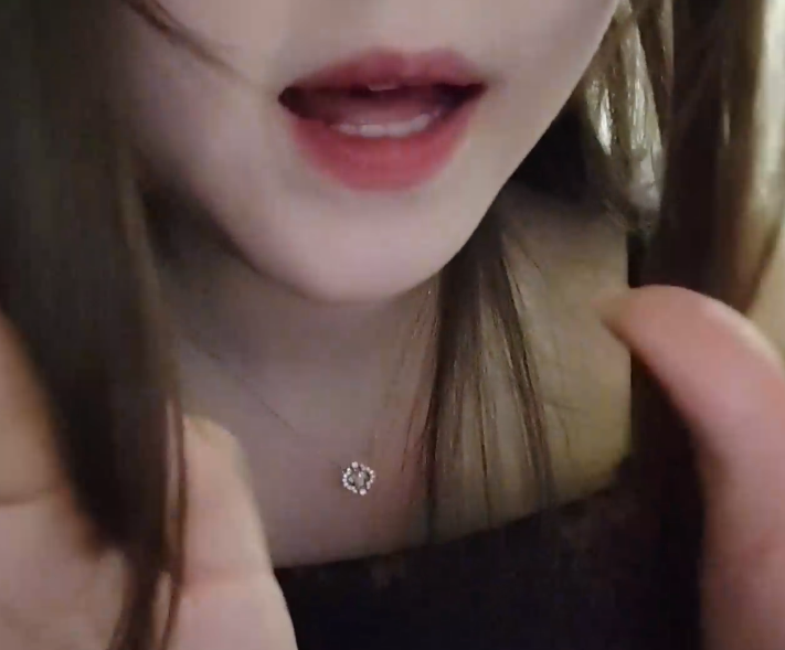 小婉爱睡觉 豹纹一字肩 包臀裙抓挠+serapromisu 2026 02 24  ❤️ 2V309M百度盘