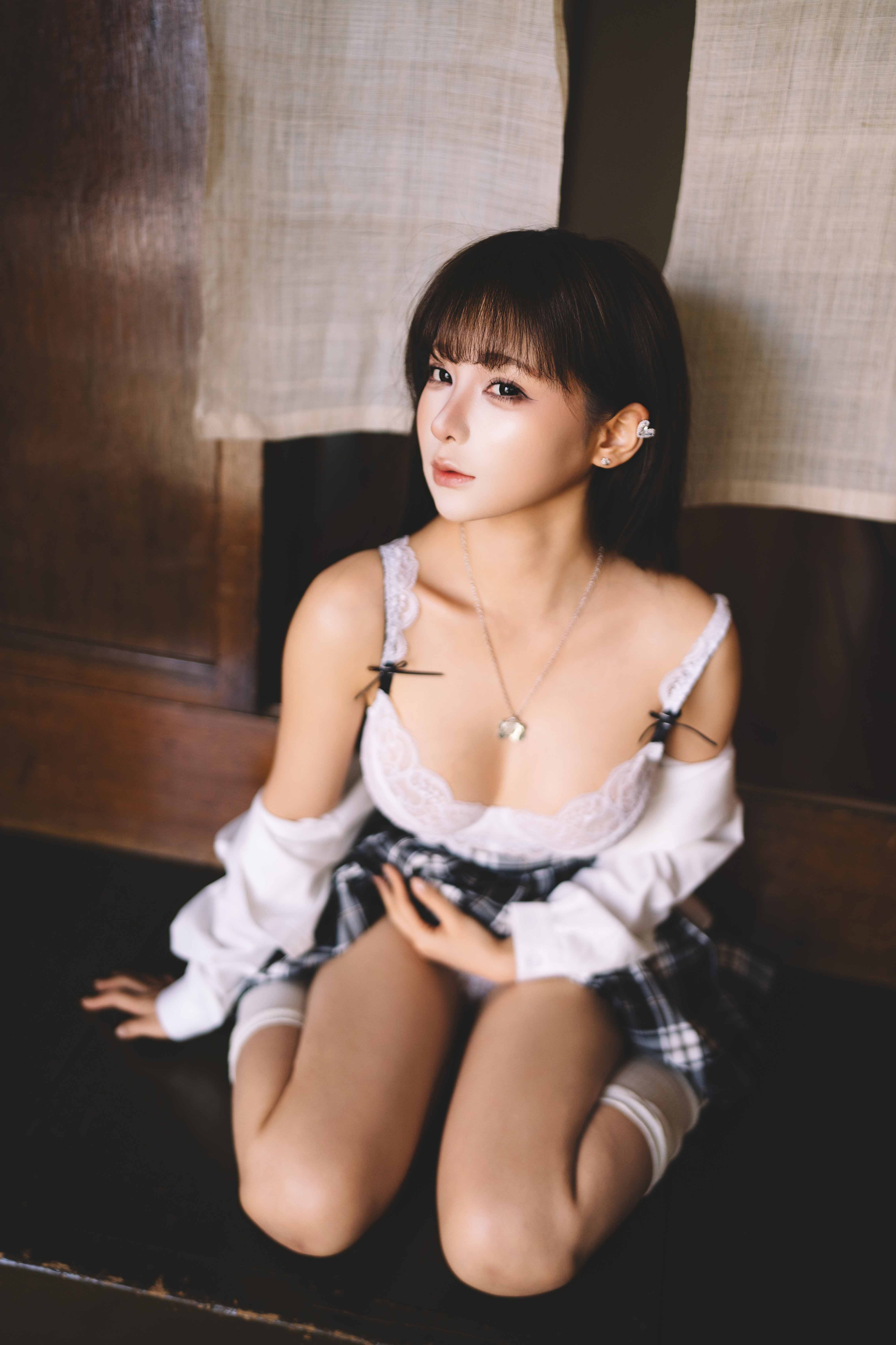【新】蠢沫沫-JK【32P】【371MBpikpak云盘】