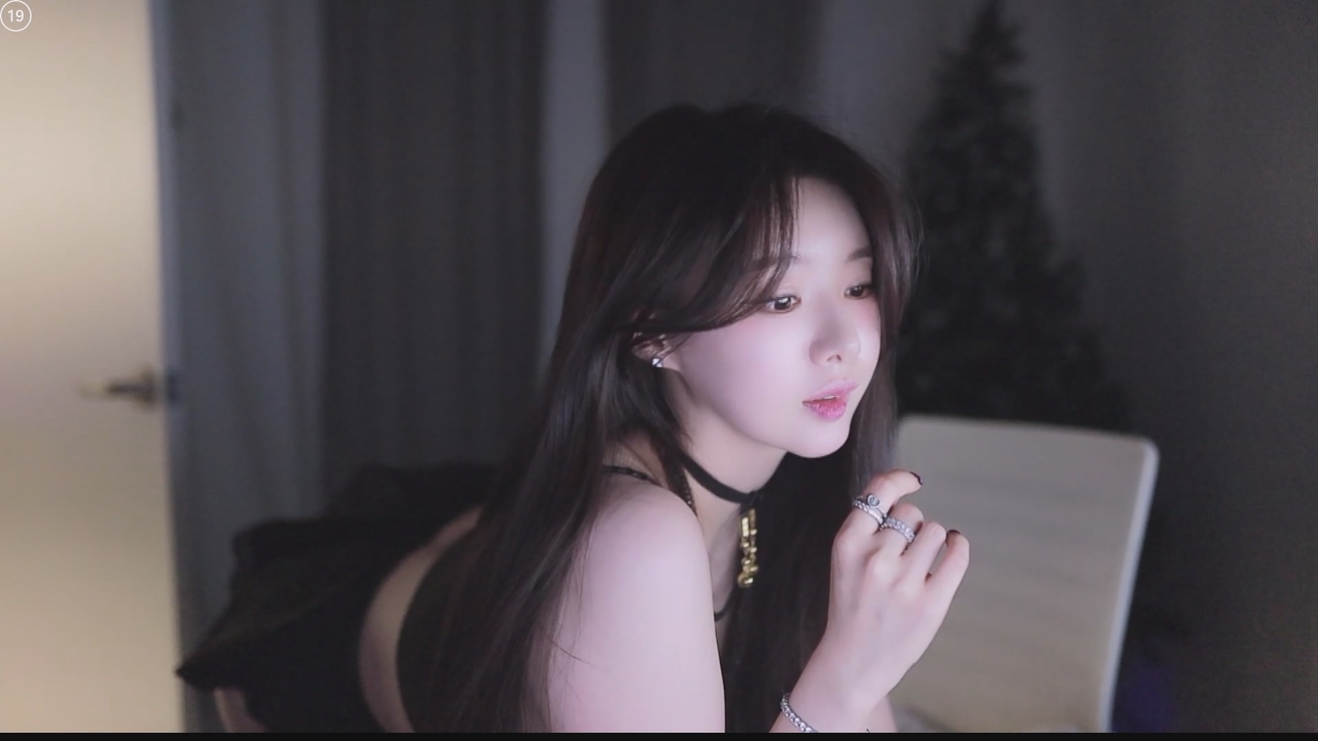 韩国美女主播BJ 바카스帕卡 1月12号热舞合集【18v 5.2g】