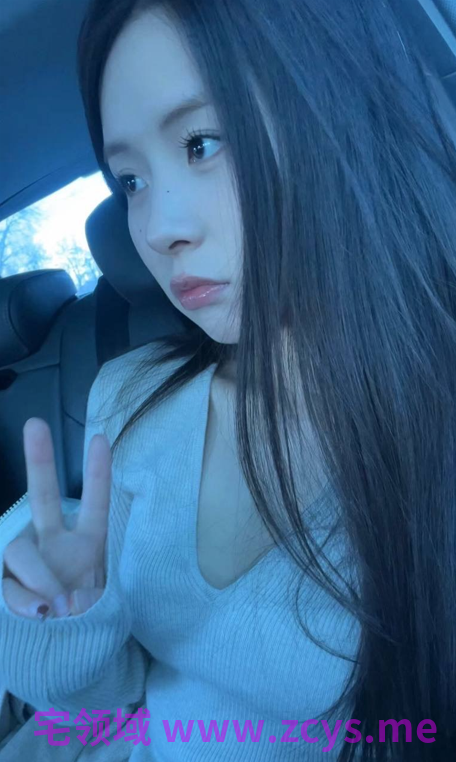 北京极品白虎嫩妹叶巧妍情侣爱爱 28P 16v 1.04g