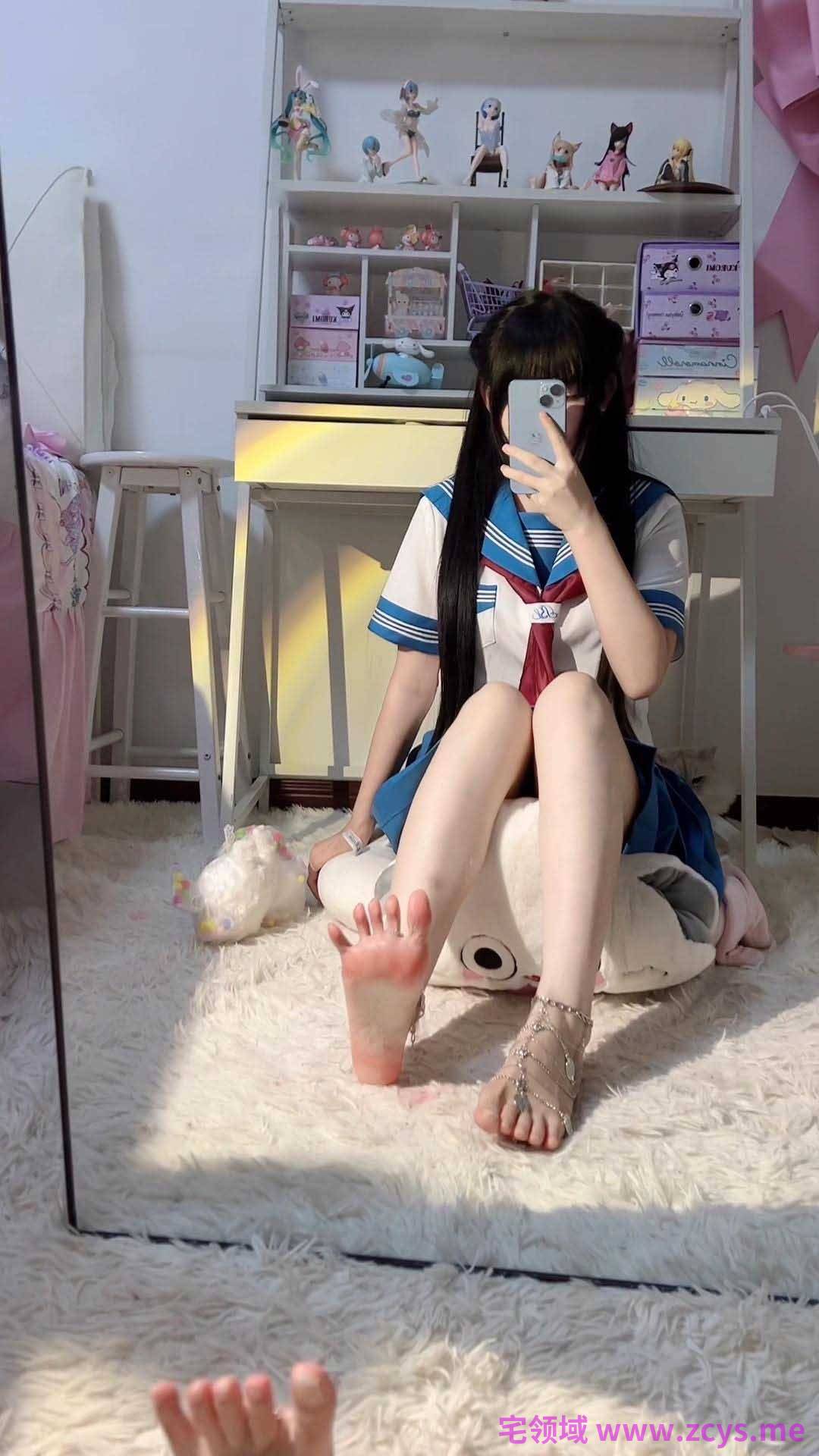 【新】抖音足控萝莉小奶糯-各种丝袜模拟足交视图合集【NP+NV】【1.12Gpikpak云盘】