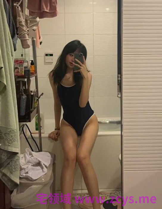 丹凤眼小仙女初尝禁果 超美清纯学生妹情侣私拍 4P 1V 321M