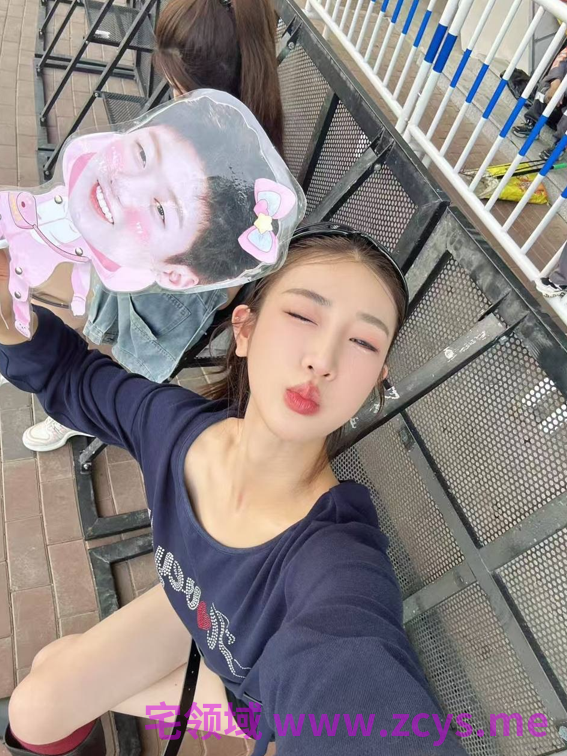 内蒙古女神级美女露脸性爱自拍，表里不一真滴反差啊，无水印原档5P 10V 815M