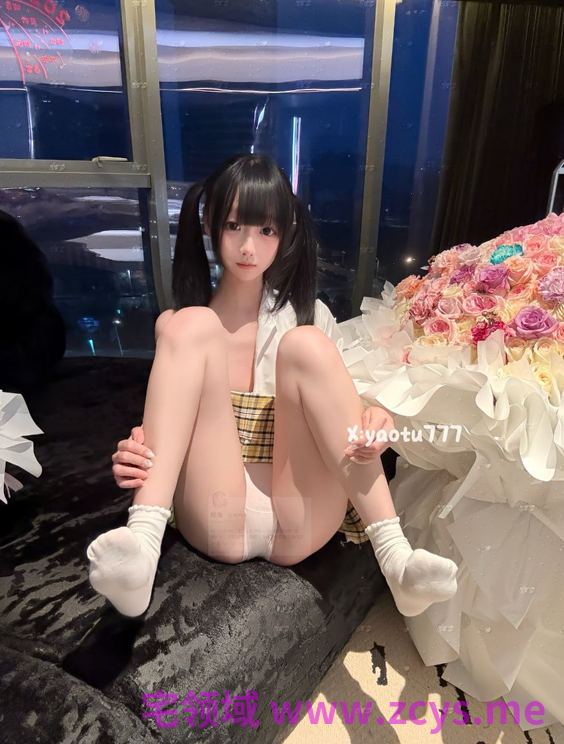 咬兔 yaotu777 推特高颜值少萝5月福利订阅合集 【9P 11V 28MB】