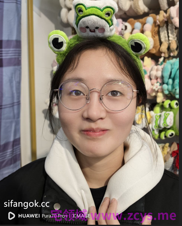 外表传统型眼镜淑女，私下极度反差，脸穴同框做爱露脸情侣自拍5p 1v 533m