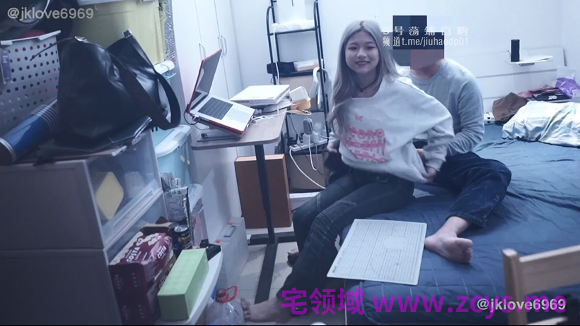 『jklove6969』小黄毛_一身辣妹肤色_屁股撅高高_在我跨下疯狂输出_最佳炮架子太爽惹_真想每天骑她【2v】