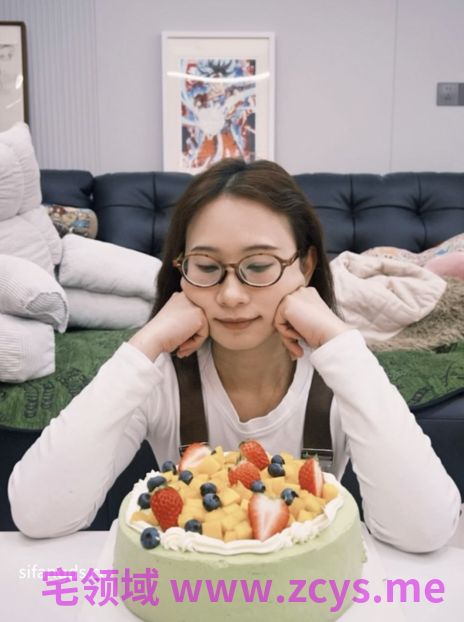 良家小少妇出轨偷情性爱自拍，身材简直太顶了，蜂腰蜜桃臀后入弹力十足秒射6p 6v 277m