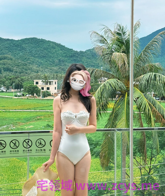 身材高挑人妻，保养的皮肤细皮嫩滑，看着老婆被人操，心里那份绿意盎然89p 1v 288m