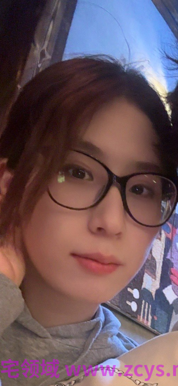 长春骚母狗李萌谈恋爱期间做爱被男友拍下 31p 64v 3.38g