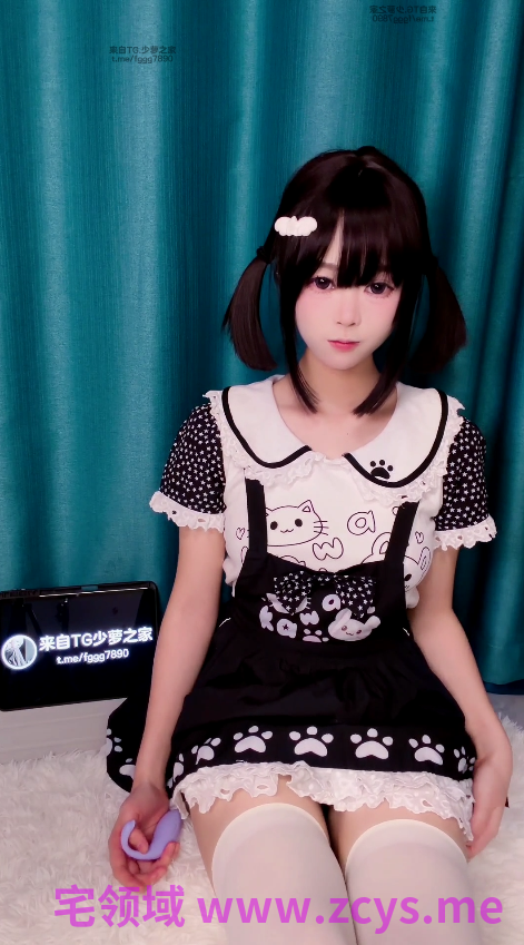 小鸢宝宝 babyLzyyy 888私定版双马尾可爱黑白女儿服背带裙自慰+双马尾黑丝JK制服啪啪 【2V 2.9GB】