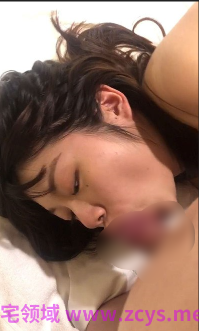 齐刘海巨乳大一新生被金主包养玩4P卖力服侍多人 6p 1v 578m