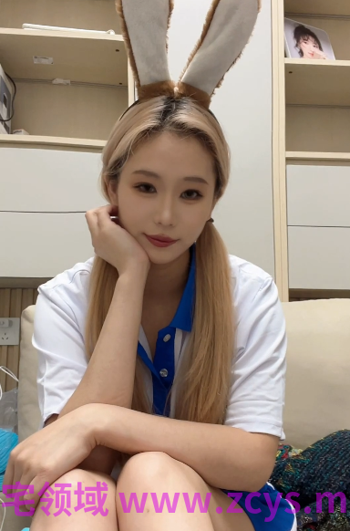 足控-易直播人气主播 宵夜-高价美足自慰微信福利 新 学生服小兔（1V,515M）