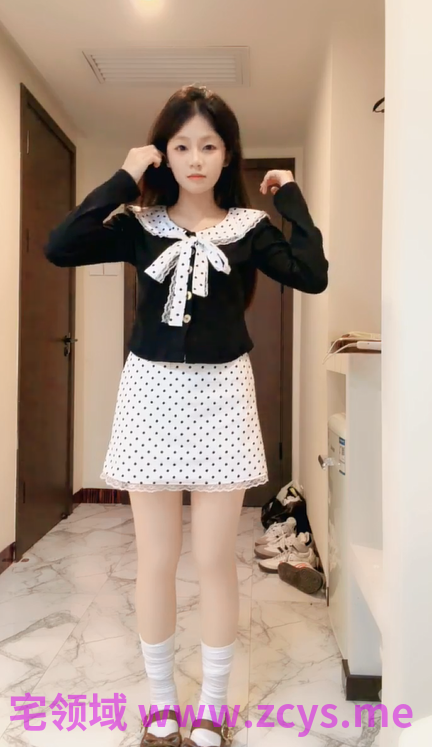 你的小月月  巨乳学妹【182m】