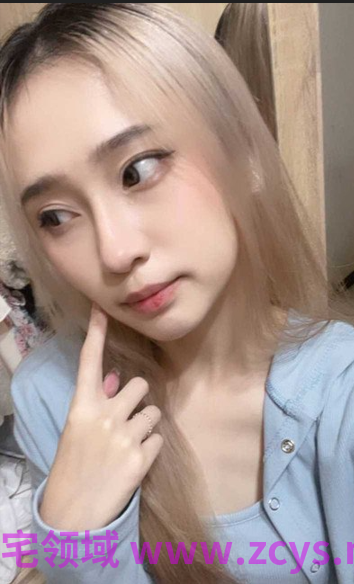 小红书金发御姐嫌弃男友阳痿早泄 与其好兄弟3P交欢 绿帽男在旁撸管欣赏淫姿2p1v461m