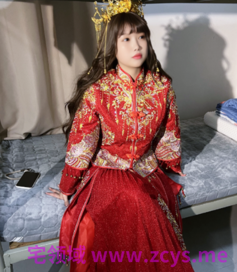 海角乱伦演绎-舅妈的爱情故事-520新  秀禾服舅妈洞房小舅打电话（1V,252M）