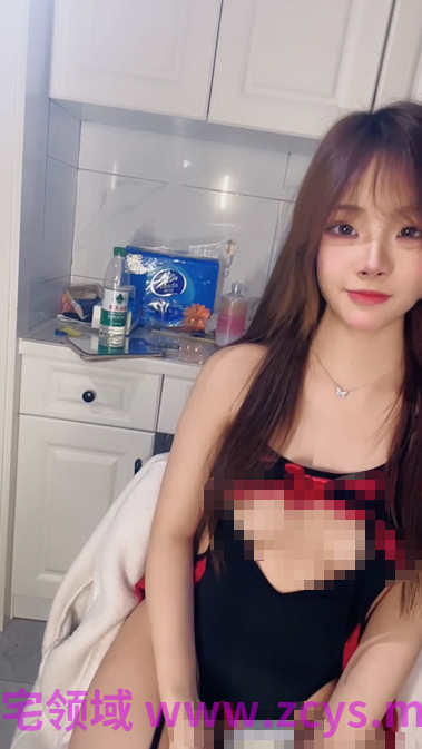 极品校花【在校高中生】恋爱的感觉 美乳丝袜长腿 极品翘臀大屁股 掰开骚逼漏出粉嫩小穴 【5v】