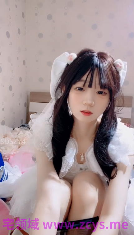 【邪恶双马尾】超高颜值双马尾萝莉，情趣婚纱自慰