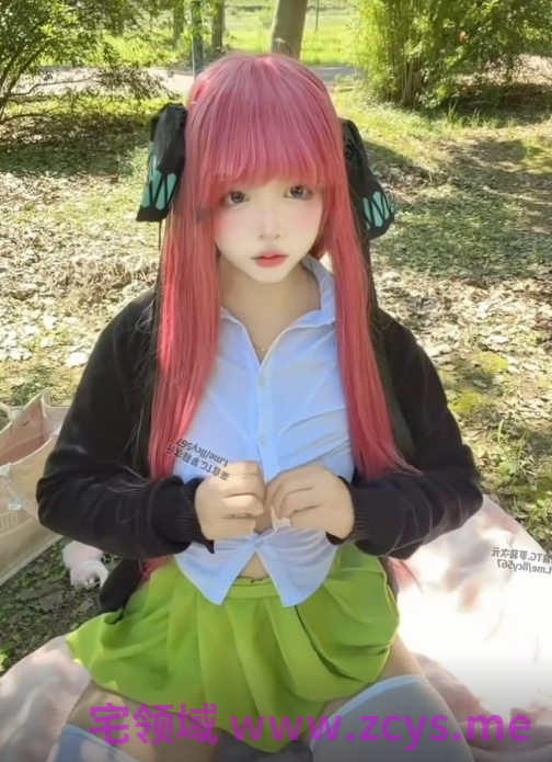 兔宝大人 火影忍者久辛奈 跳蛋塞逼 插逼喷水 白丝中野二乃cos服室内自慰，室外公园露出 4V641M  P盘