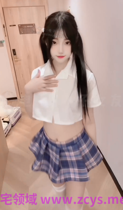 超高颜值萝莉「小乖」私人订制视频，露脸与金主爸爸性爱啪啪自慰，爆草内射妹妹，精油按摩爆肏【9v】【1.43g】