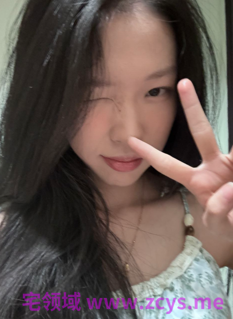 上海体育生颜值女友黄丽琳，嫩是真的嫩13v5p958m