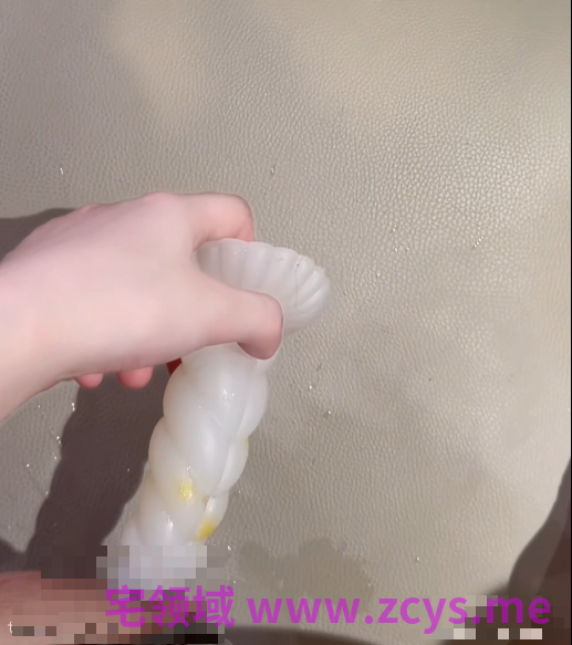 湉酱 小芒果 cos 甘雨魅魔 对镜自拍 自慰喷水+捣蒜舞挑战 2V407M P盘