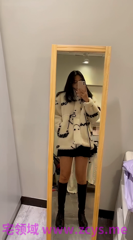 女网红完美身材裸体展示，脸穴同框自慰，无水印原版【618m】