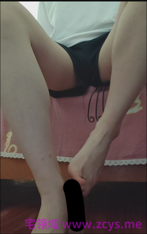 【新-足控】转转-体操服白袜裸足运动鞋倒计时【1V】【366MBpikpak云盘】