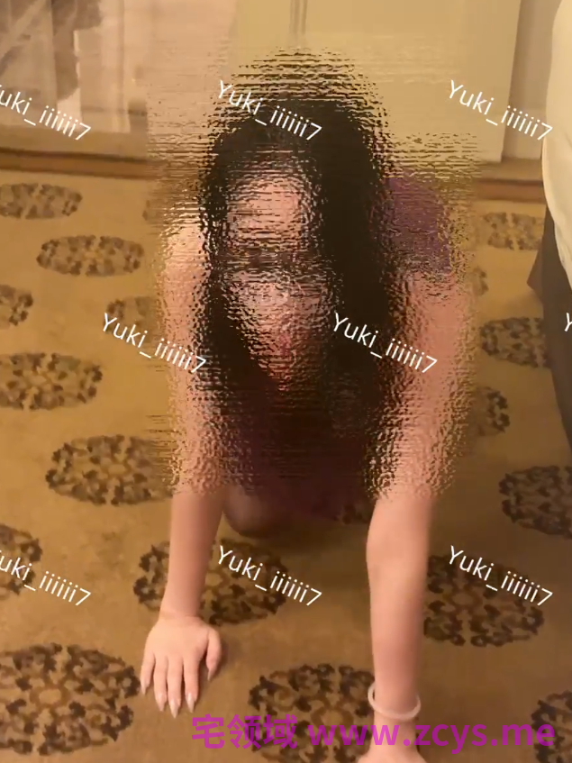 极品颜值淫妻-yuki_iiiiii7-新 紫裙调教多P（1V,578M）